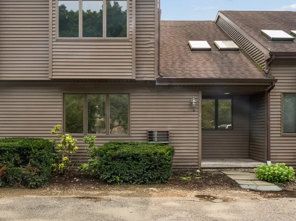 46 Twin Oaks #46, New Milford, CT 06776