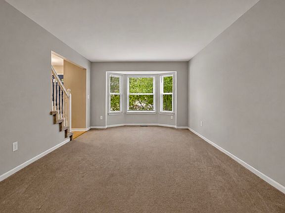 4th image of 5950 Cottonwood Dr
