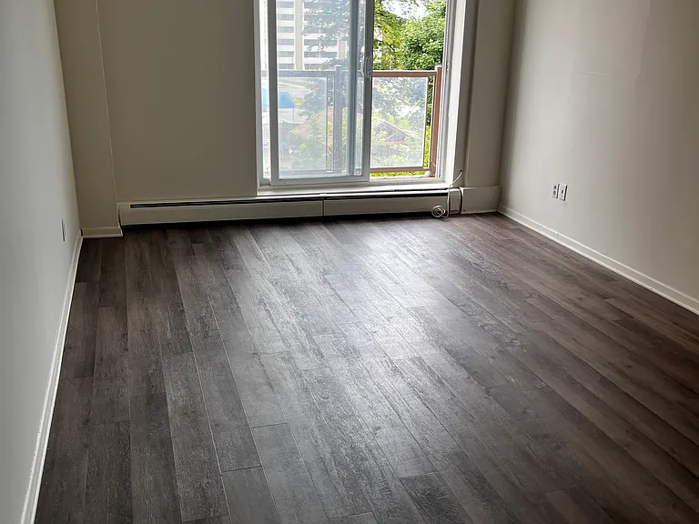 2310 Fox Cres #807 — Photo 11
