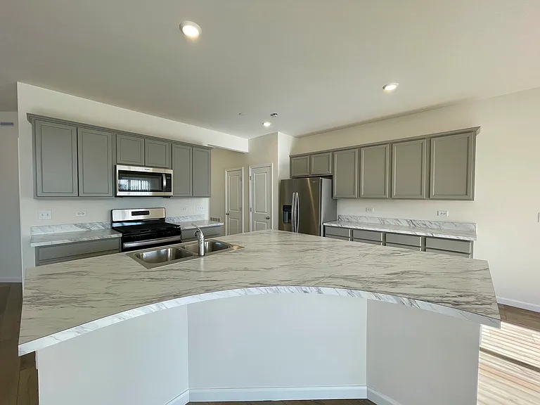 2243 Horseshoe Cir — Photo 3