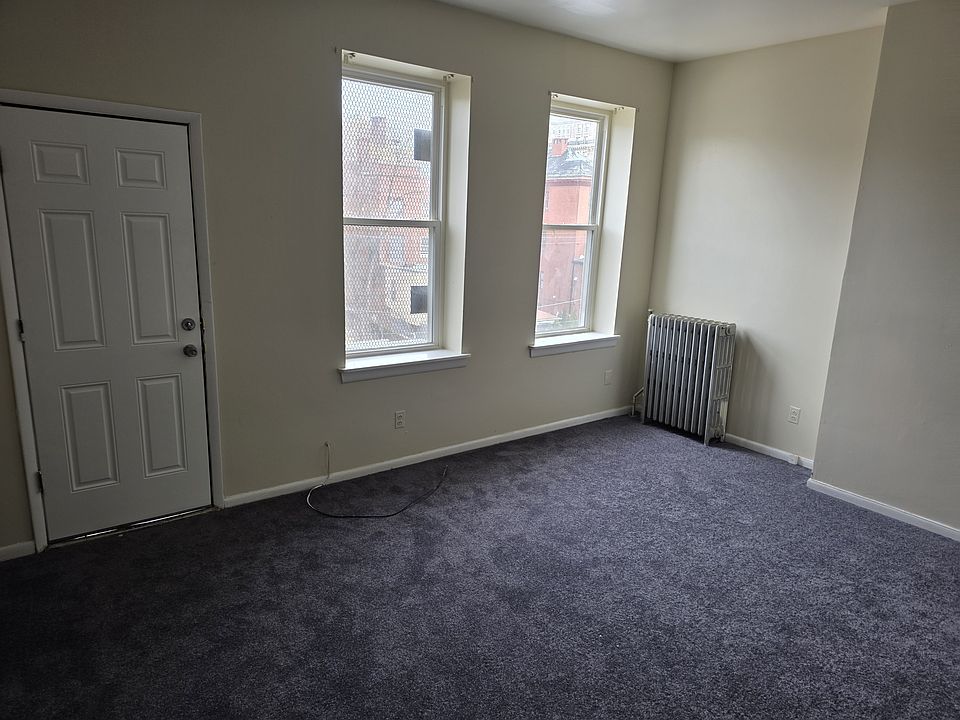 1st image of 1819 W Madison Ave #3
