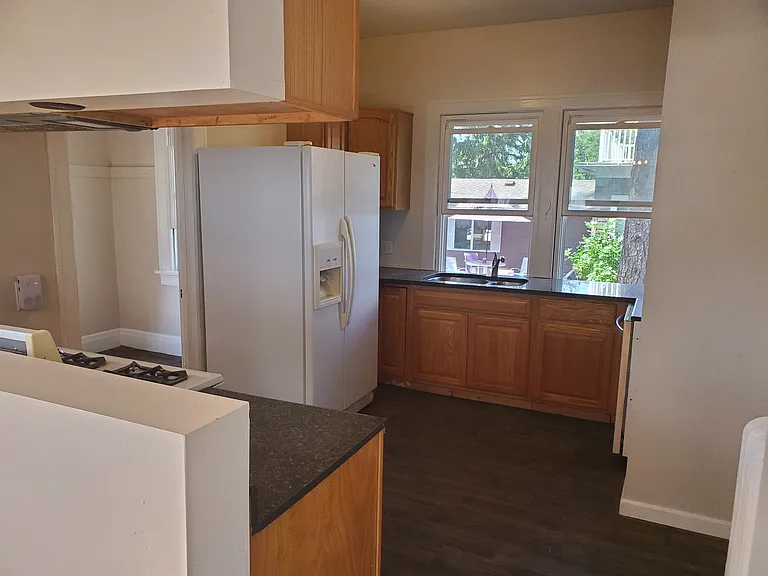608 Red Wing Ave — Photo 8