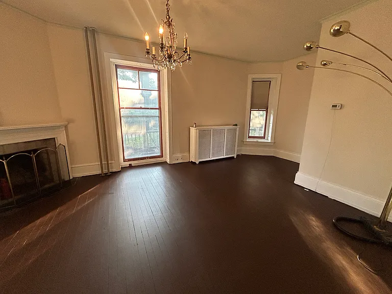 7303 Mountain Ave — Photo 4