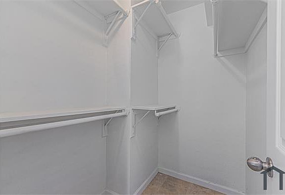 4th image of 7770 Meadow Rd APT 202