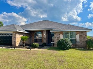 9866 Parker Lake Cir, Navarre, FL 32566