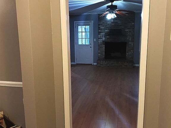 3rd image of 761 Spring Valley Rd