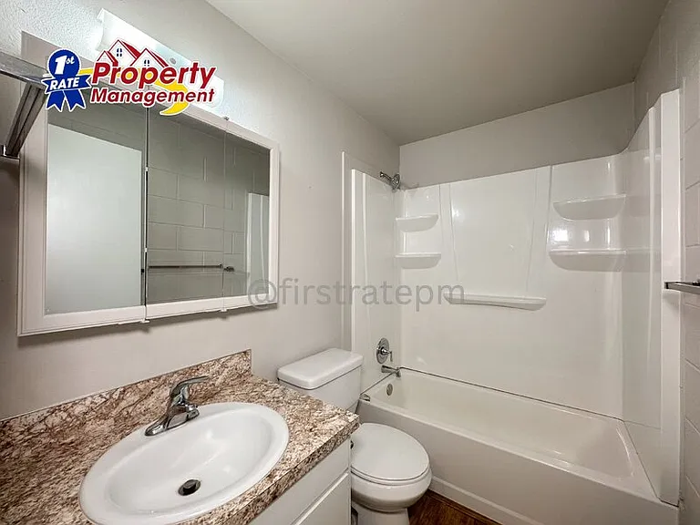 1105 S Leadville Ave — Photo 9
