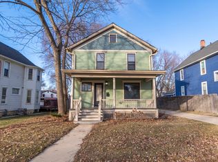 357 W Park Ave, Aurora, IL 60506