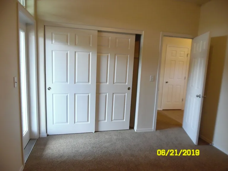 325 Cypress — Photo 14