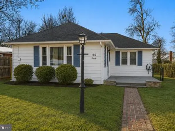 20 E Landing Rd, Blackwood, NJ 08012