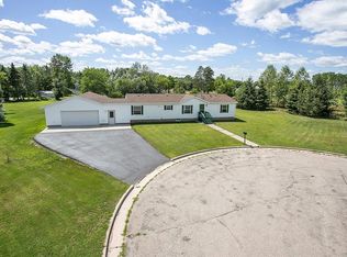 411 Cherry Ct, Peshtigo, WI 54157