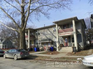 524 4th St SW #D, Cedar Rapids, IA 52404