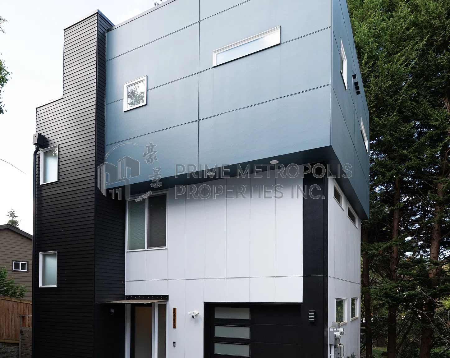 12313 14th Ave NE Seattle WA 98125 LCG - 1 — Photo 1