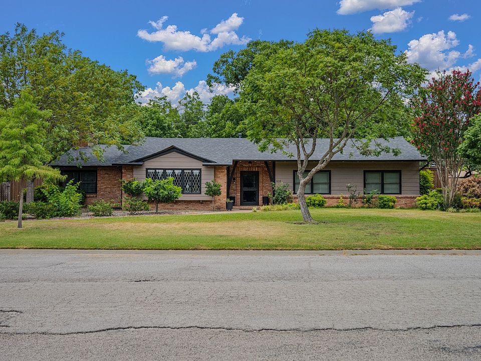 1st image of 1214 Loma Alta Pl