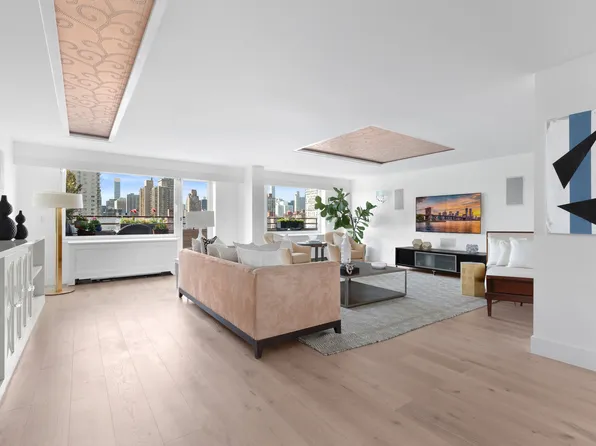 505 East 79th Street image 2 of 17