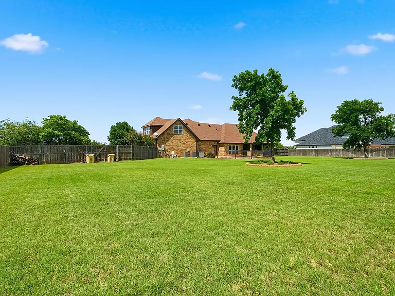 133 Prairie Creek Way — Photo 3