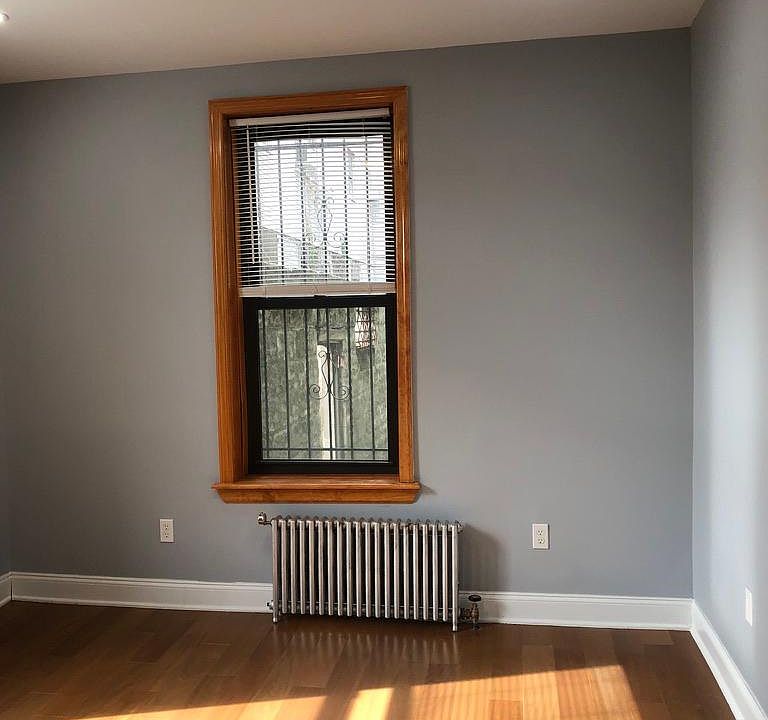 1st image of 10307 Avenue L Floor 1