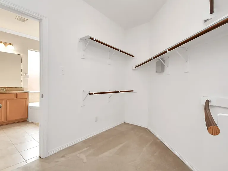 2504 Harbor Chase Dr — Photo 22