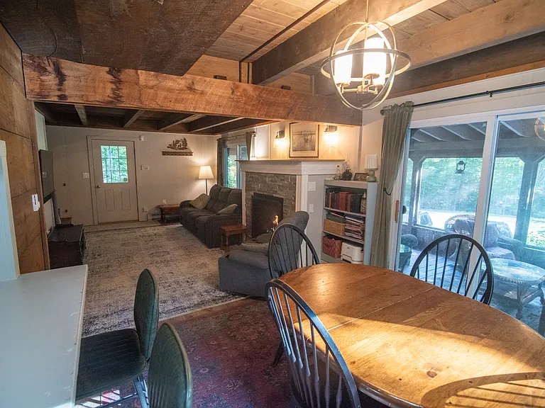 108 Ashuelot Dr — Photo 8