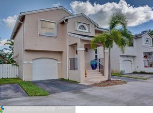 9909 NW 9th Ct, Plantation, FL 33324