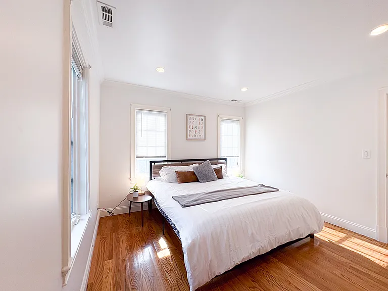87 Stephen St #1C — Photo 62