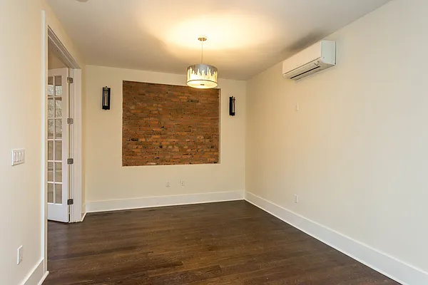 Rented by Nooklyn NYC LLC | media 62