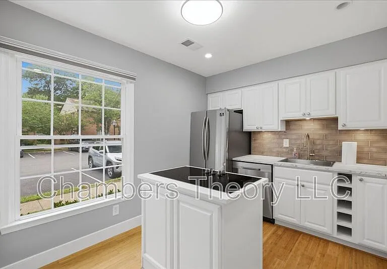 5713 Independence Cir — Photo 25