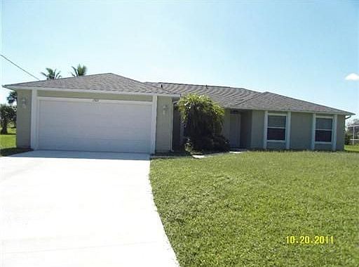 1st image of 1502 SW Lexington Dr