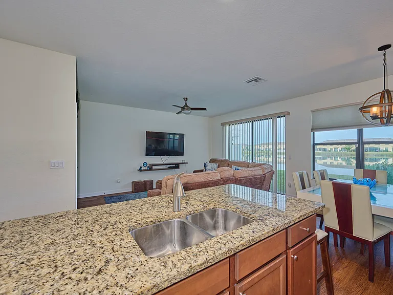 9880 E Villa Cir #1 — Photo 11