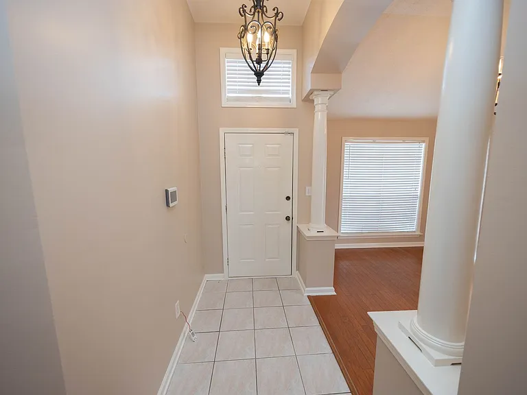 8013 Copperfield Dr — Photo 3