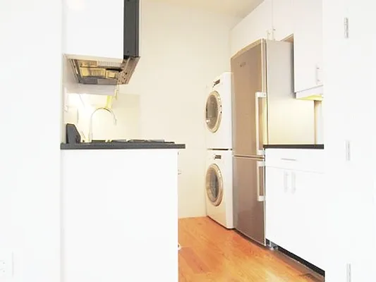 Rented by City Connections Realty | media 18