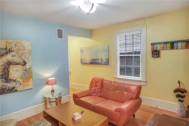 723 Kerlerec St #C — Photo 3