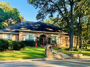 3306 Jerry Ln, Arlington, TX 76017