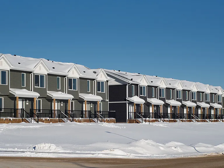 401 Athabasca Ave — Photo 55