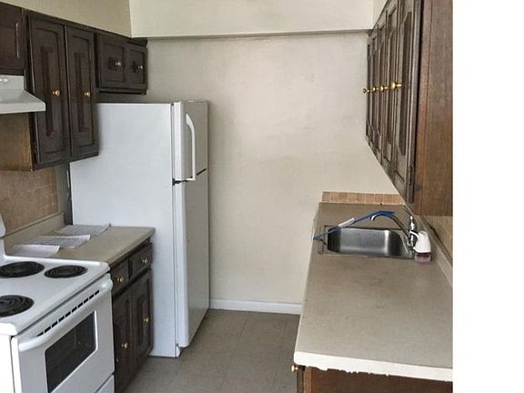 2nd image of 301 Colony Dr #301