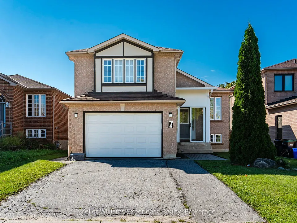 7 Golds Cres