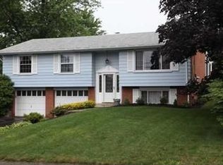 702 Ryland Dr, Pittsburgh, PA