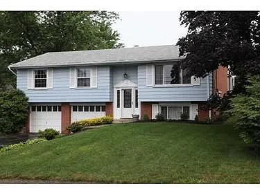 702 Ryland Dr photo 1