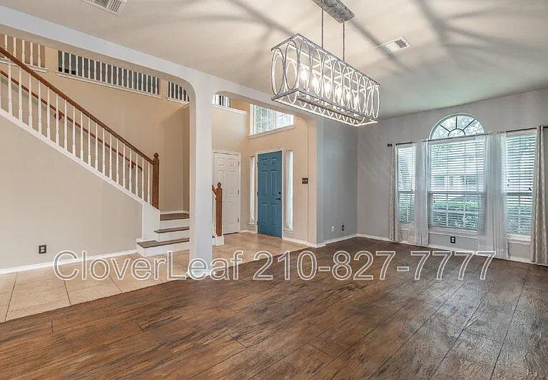 409 Loch Lomond Dr — Photo 9