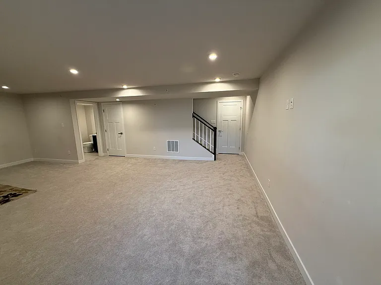 5105 Spruce Rd — Photo 36