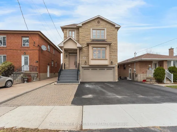 19 Connorvale Ave, Toronto, ON M8W 3Z9