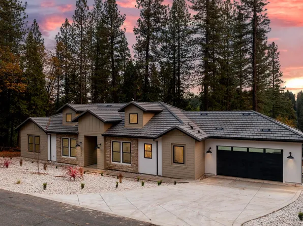 12489 New Brunswick Ct, Grass Valley, CA 95945