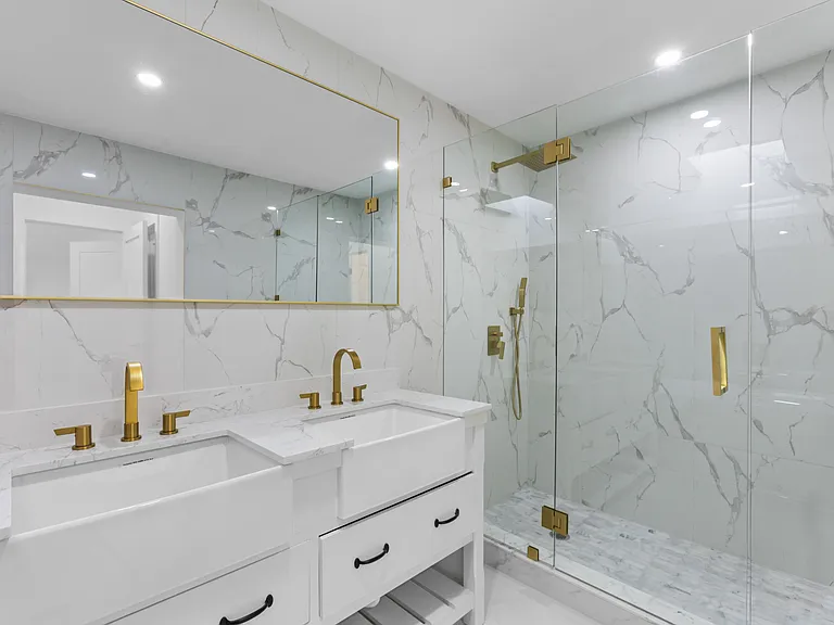 131 Toledo Way NE — Photo 20