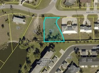 1332 San Souci Dr, Fort Myers, FL 33919