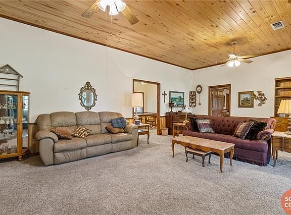 5th image of 125 Sherwood Dr
