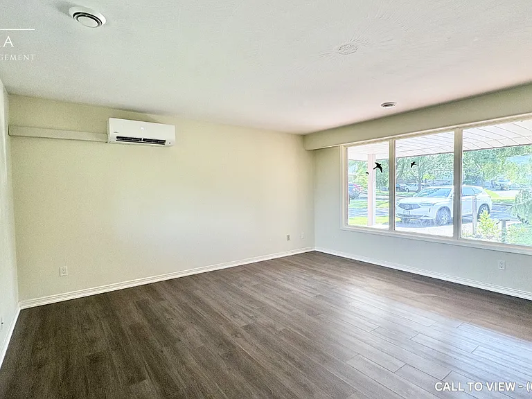 253 Fairlawn Ct #1 — Photo 3
