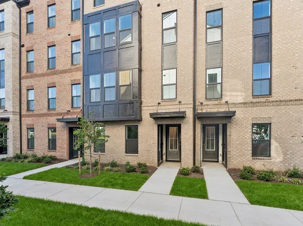 14975 Deco Cir, Chantilly, VA 20151