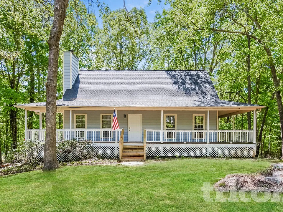 366 Amsterdam Way