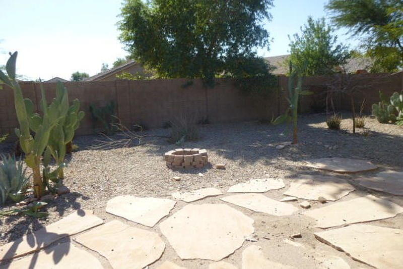 2nd image of 15 E Peppergrass Pl