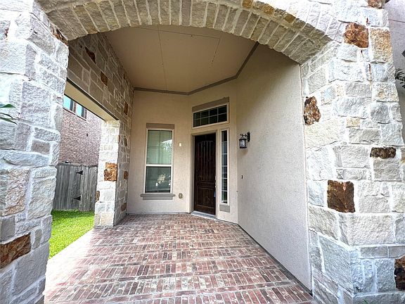 3rd image of 2738 Ember Pass Ln